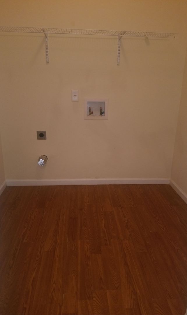 Building Photo - 4 Bedroom Single Family Home in Morrow!