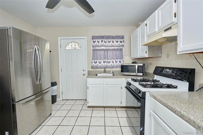 Building Photo - 112 N Columbus Ave