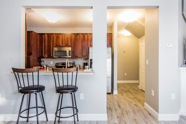 Building Photo - 1132 Grace Hill Dr