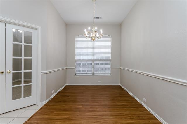 Building Photo - 2450 Streamside Ct