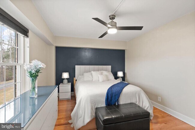 Building Photo - 7651 Tremayne Pl