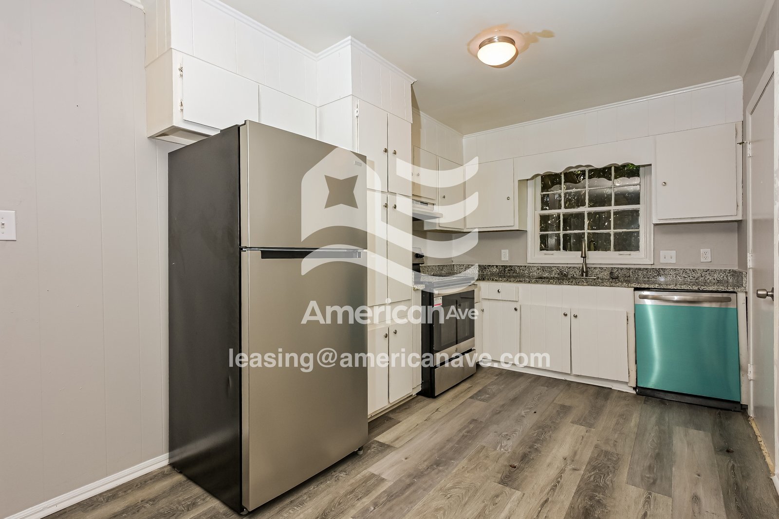 Building Photo - 4059 W Oak Dr
