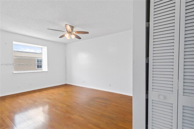 Building Photo - 6603 Winfield Blvd