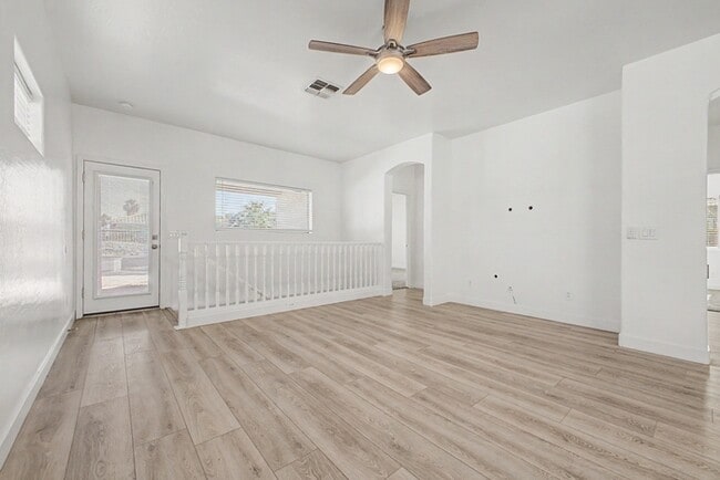 Building Photo - 3533 E Joseph Way