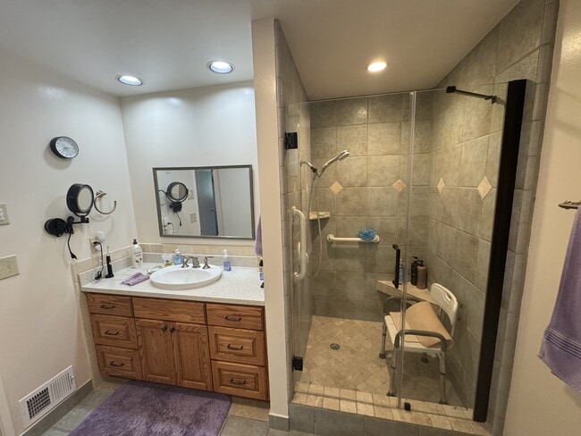 Building Photo - 23799 Monterey Salinas Hwy