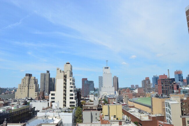 Primary Photo - 888 Eighth Avenue