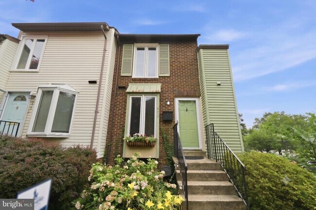 Building Photo - 975 S Taylor St