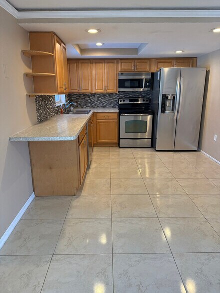 Building Photo - 9105 Sterling Ln