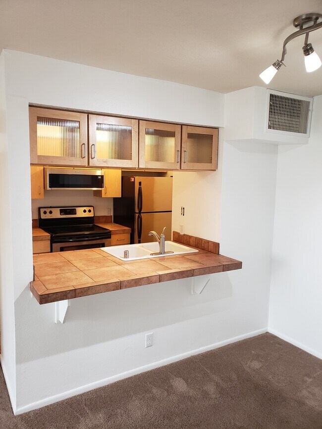 Building Photo - 941 Calle Mejia