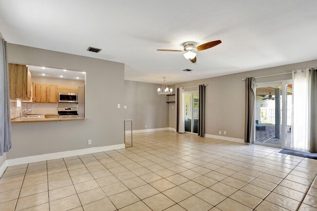 Building Photo - 9062 NW 20th Manor