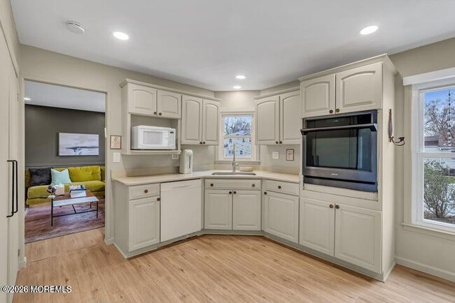 Building Photo - 19 Fieldstone Ln