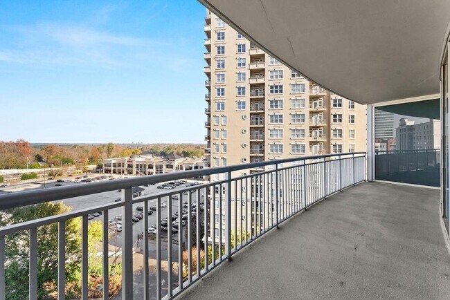 Building Photo - 3338 Peachtree Rd NE