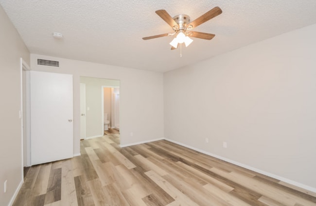 Building Photo - 5226 W Harmont Dr