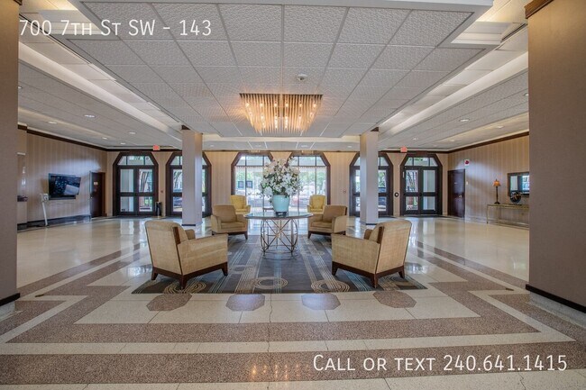 Building Photo - 700 7th St SW