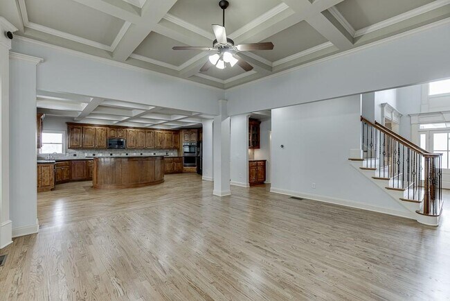 Building Photo - 4537 Grandview Pkwy