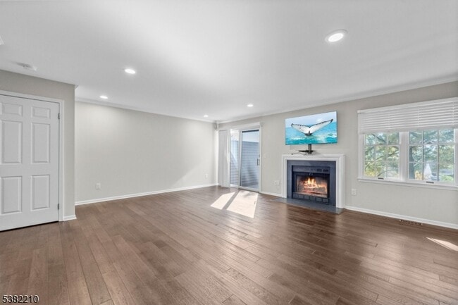 Building Photo - 7 N Stone Edge Rd
