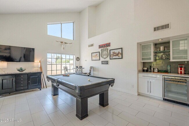 Building Photo - Long Term Luxury Furnished Rental, also av...