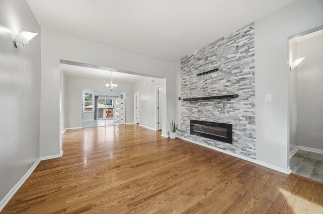 Building Photo - 11224 S Hermosa Ave