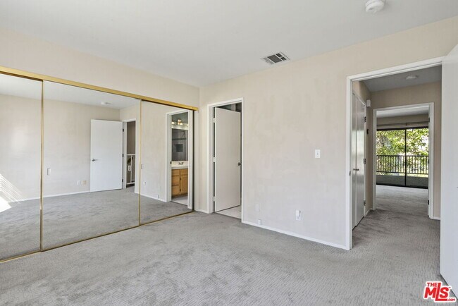 Building Photo - 1802 20th St