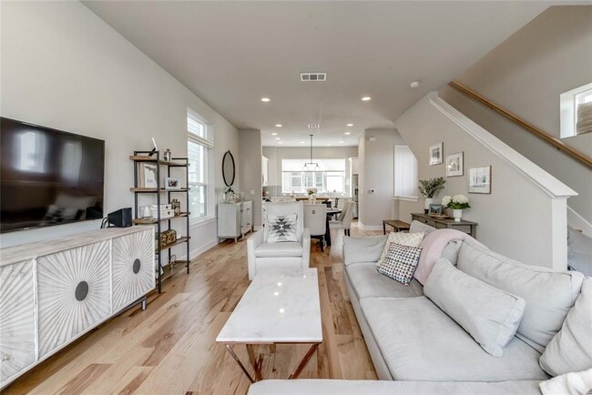 Building Photo - 1405 Hyde St