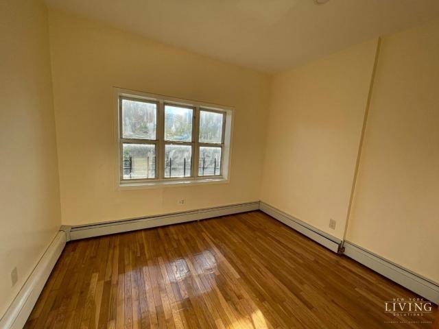 Building Photo - 3 bedroom in BROOKLYN NY 11208