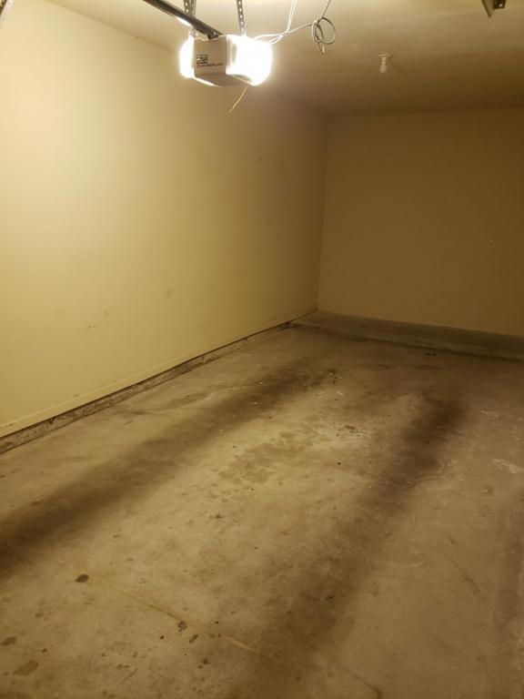 Building Photo - 17966 Villa Creek Dr