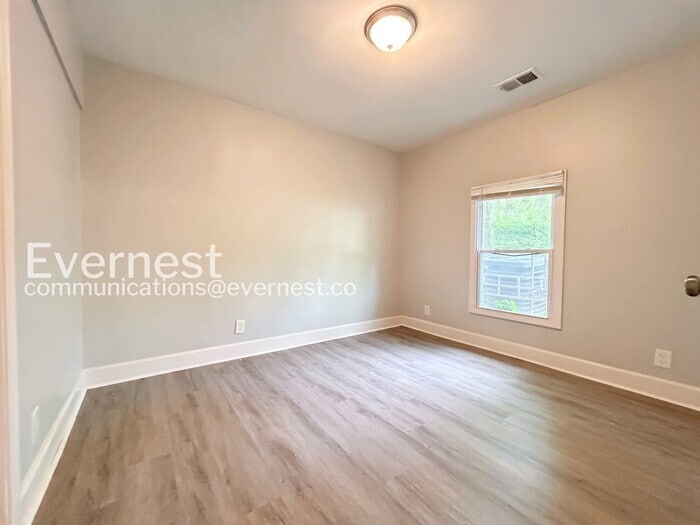 Building Photo - 438 Lanier St NW