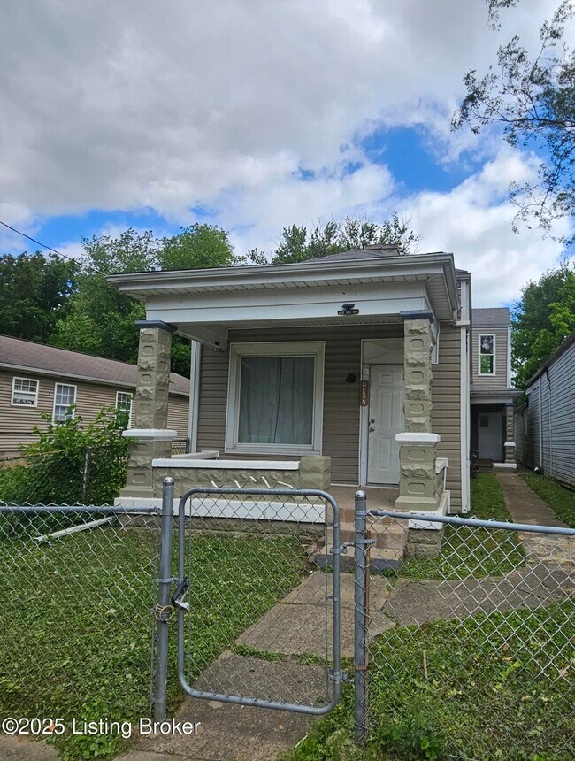 Primary Photo - 2407 Bank St