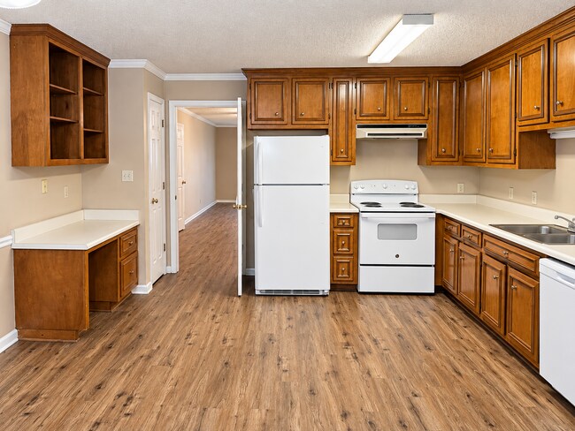 Building Photo - 3813 Mayfair Ln