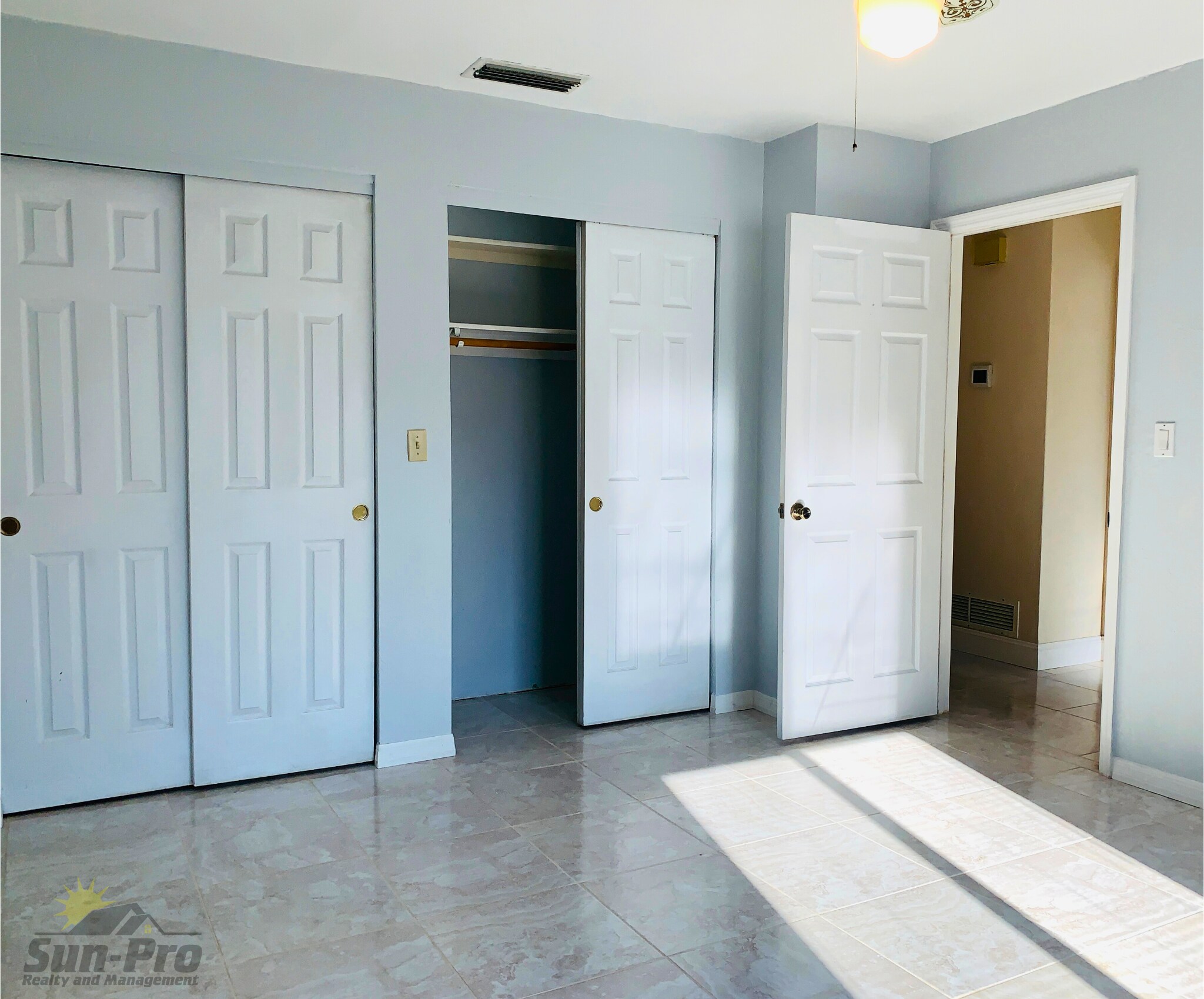 Building Photo - 108 Pinion Cir