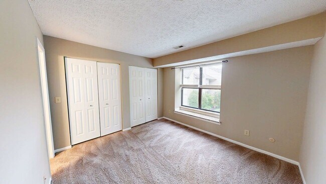 Building Photo - 5321 Stonemeadow Ave