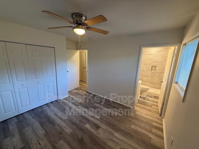 Building Photo - 1159 Tamarack Trail