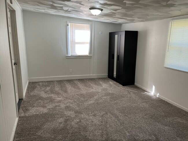 3rd Bedroom - 6763 Edison Ave