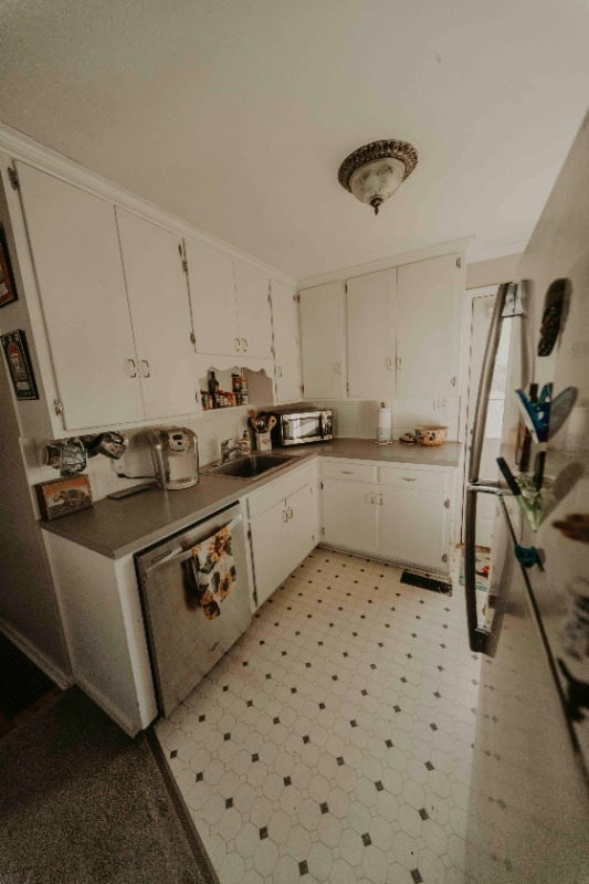 Building Photo - 7636 Conser