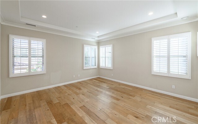 Building Photo - 70 Nassau