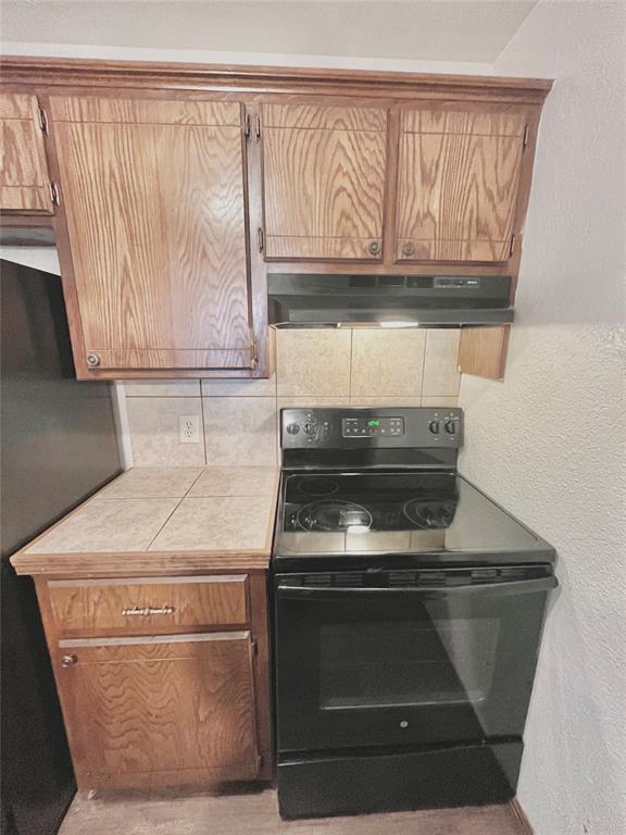 Building Photo - 1901 E Lindsey St