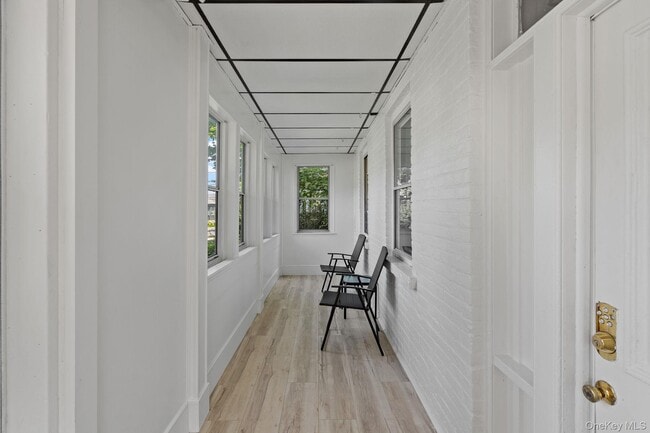 Building Photo - 93 Delafield St