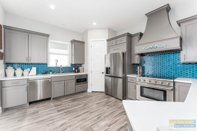 Building Photo - 86 Torrey Pines Dr