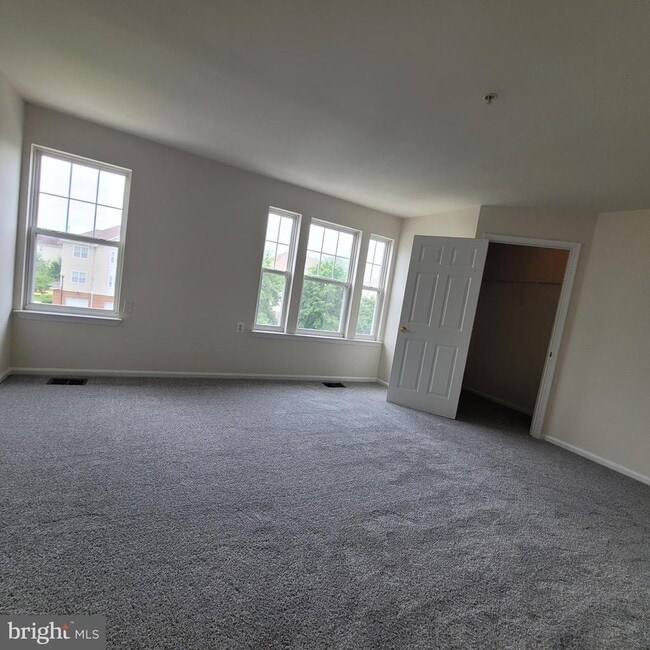 Building Photo - 3032 Bellamy Way