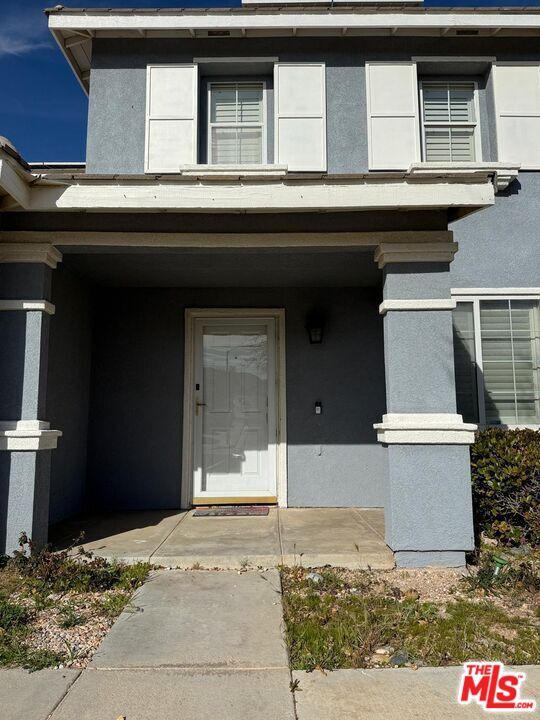 Building Photo - 719 E Ave Q10