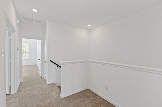 Building Photo - 4131 Balboa Dr