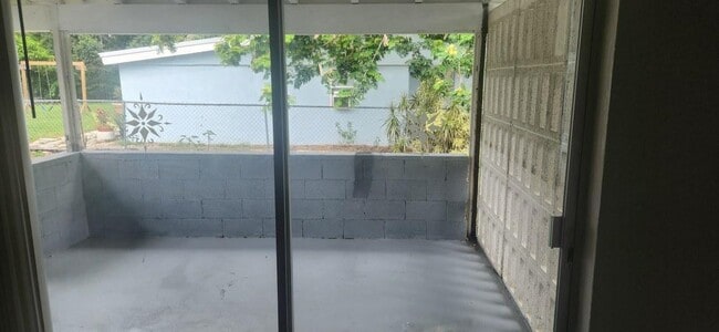 Building Photo - 171 Princess Dr