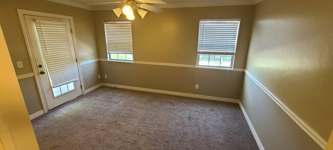 Building Photo - 685 S 2220 W