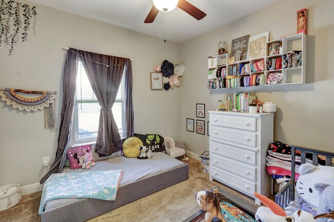 Building Photo - 2387 Belmont Dr