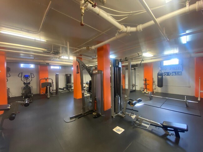 Building Photo - 10 Huron Ave