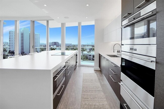 Building Photo - 701 N Fort Lauderdale Beach Blvd