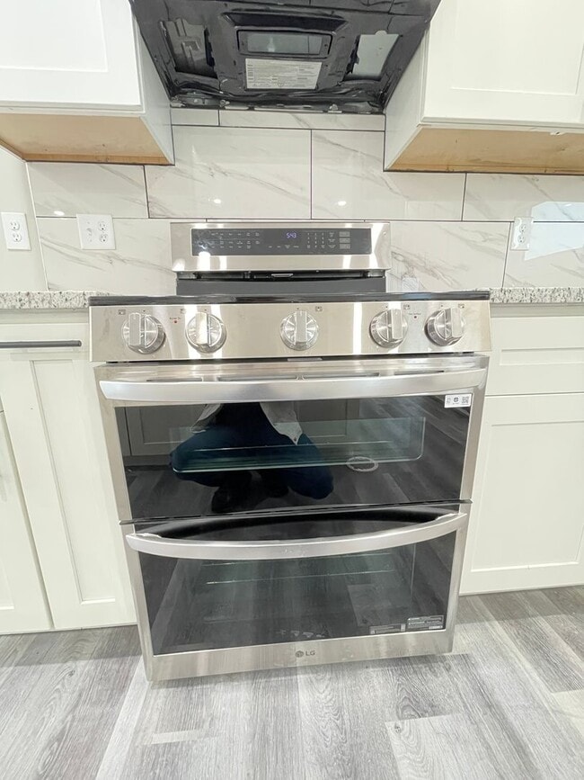 Building Photo - Move-in special offer!!! Newly rebuilt hou...