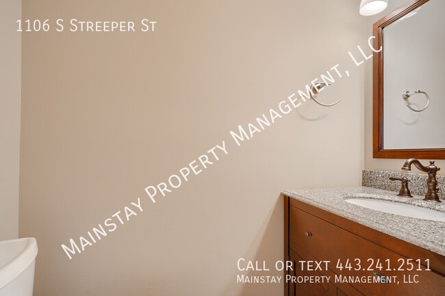 Building Photo - 1106 S Streeper St