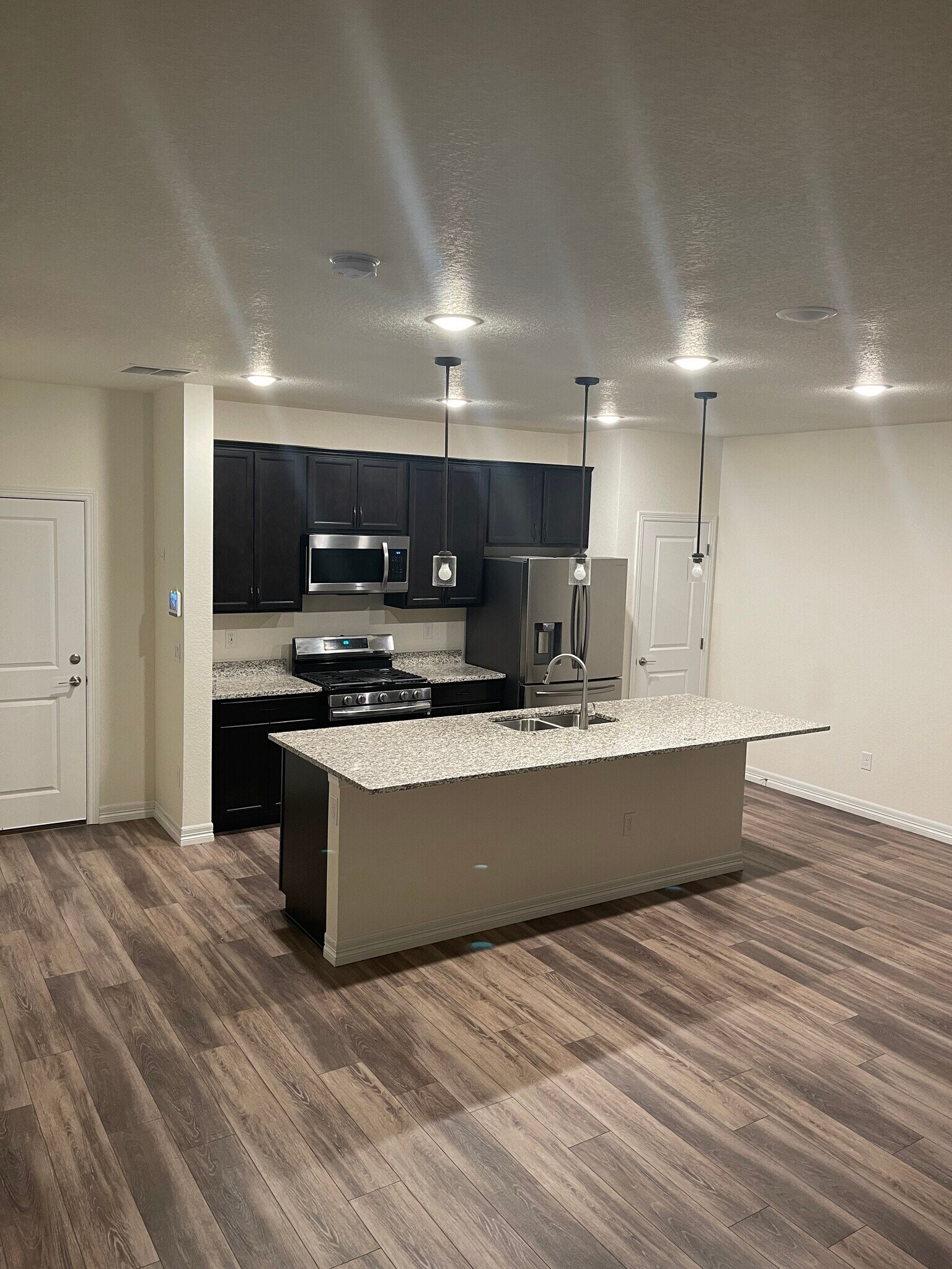 Building Photo - 16828 E 119th Ave