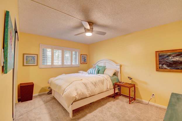 Building Photo - 207 Tropic Isle Dr